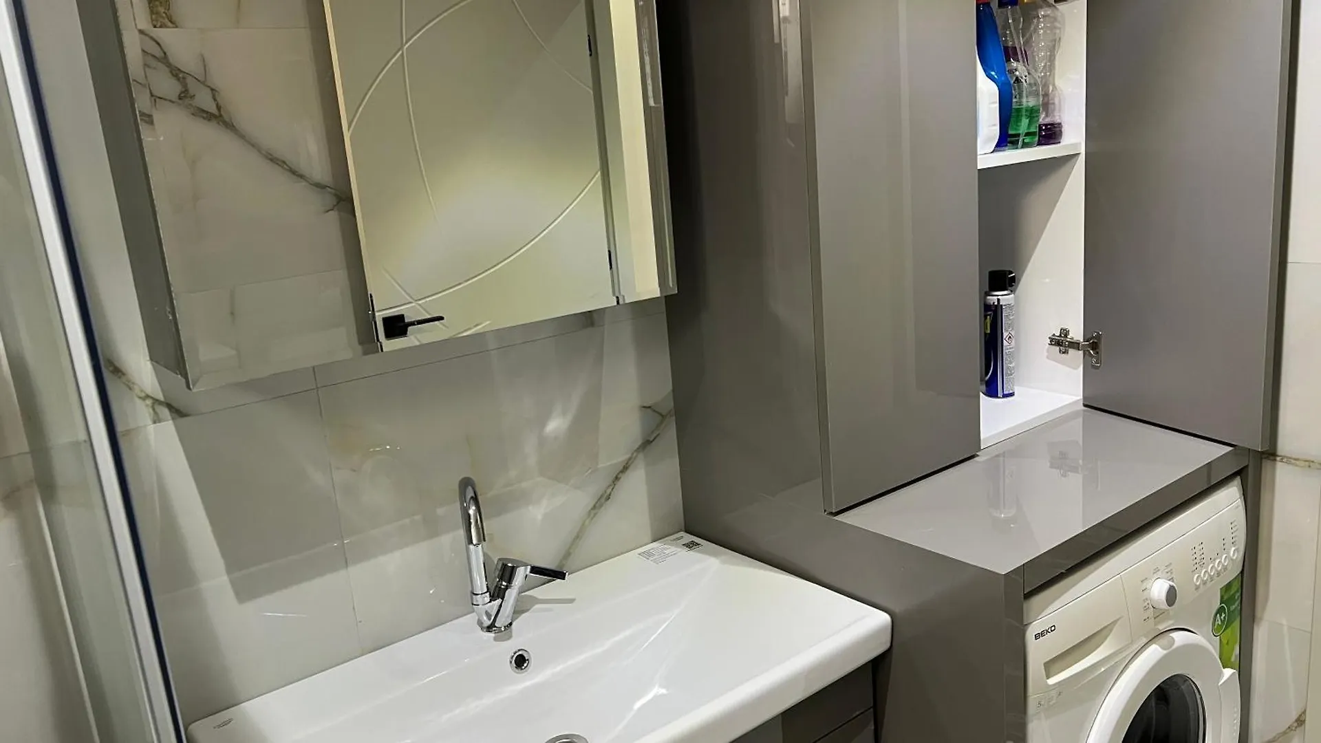 Dueden Selalesine Yakin Sik Genis Ve Rahat Daireler Antalya Apartment