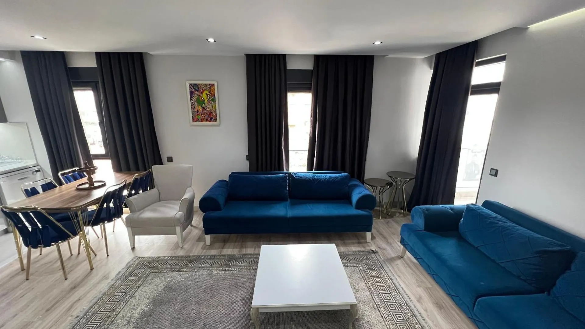 Dueden Selalesine Yakin Sik Genis Ve Rahat Daireler Antalya
